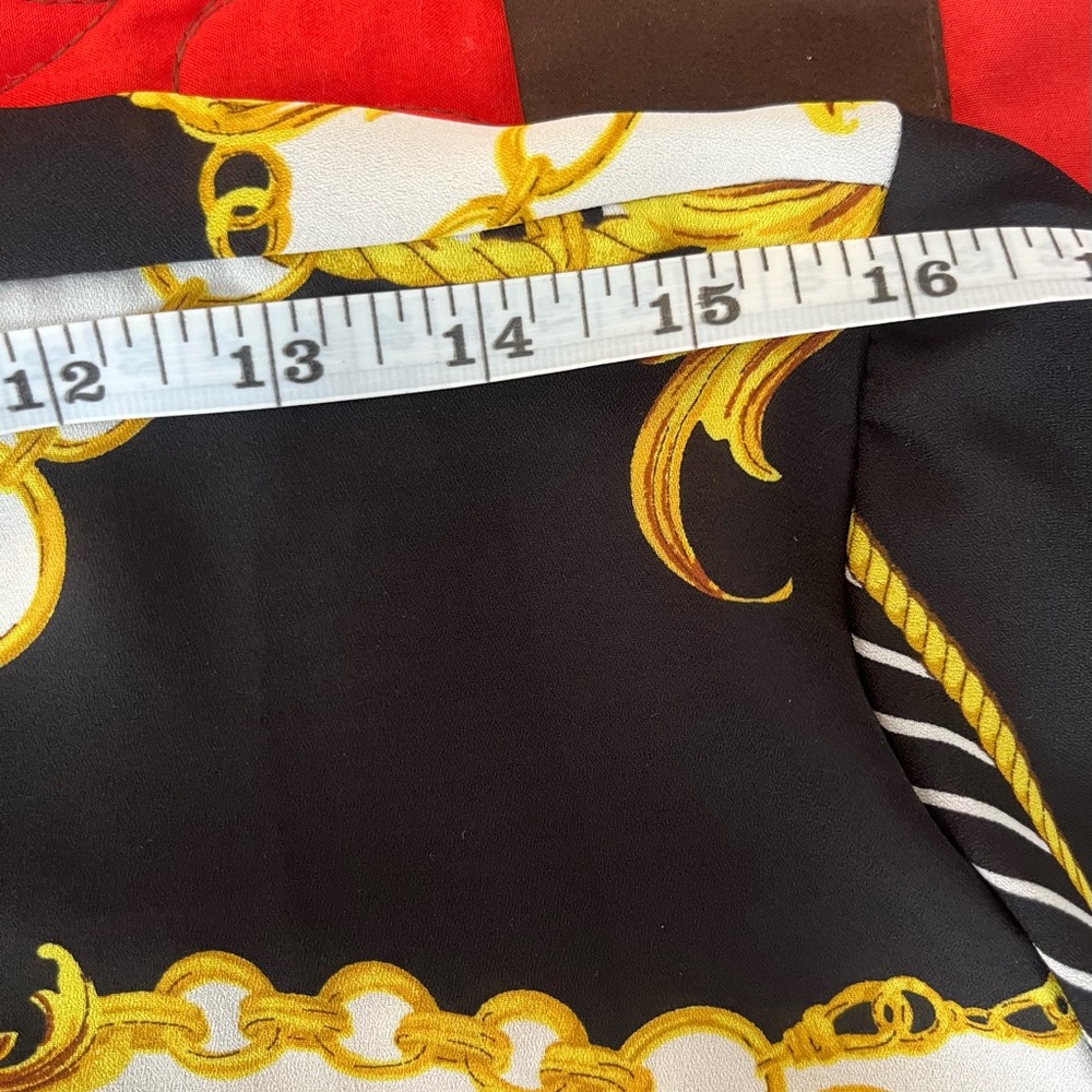 Black and gold chain Print Silk Blouse with tie front detail Size M - Picture 7 of 8